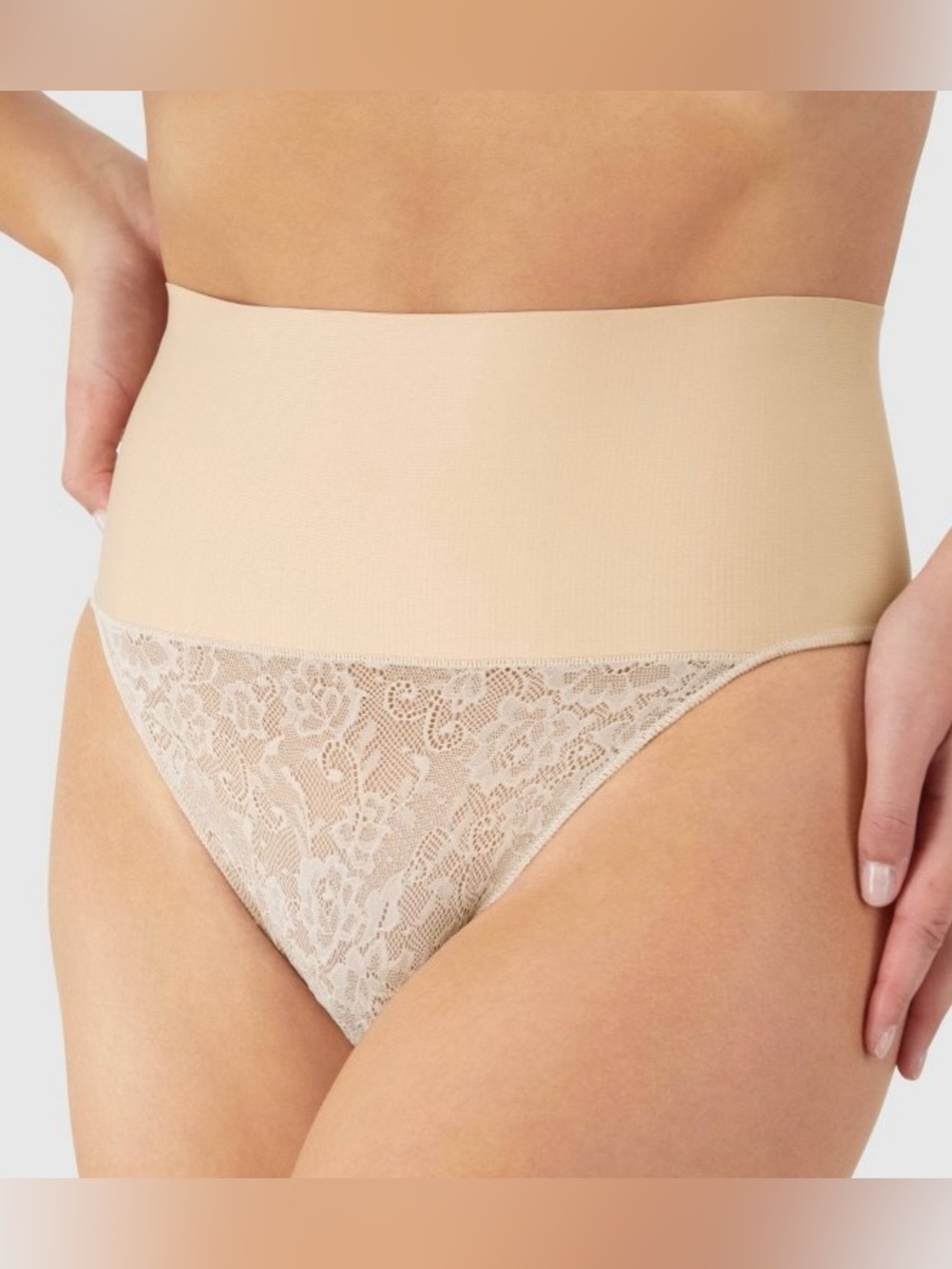 NWT Maidenform Shaping Thong